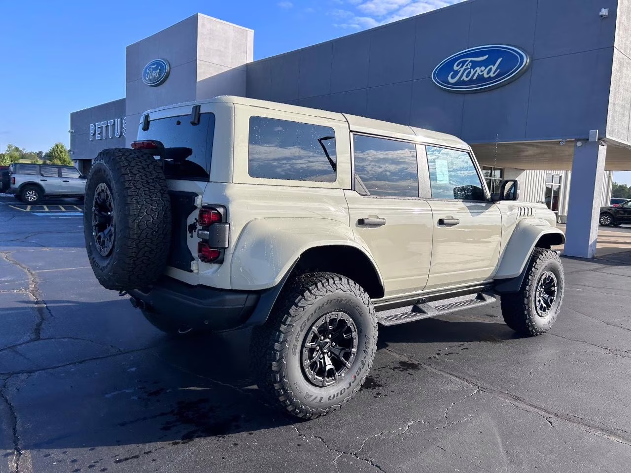 2025 Desert Sand Ford Bronco Raptor 4X4 SUV
