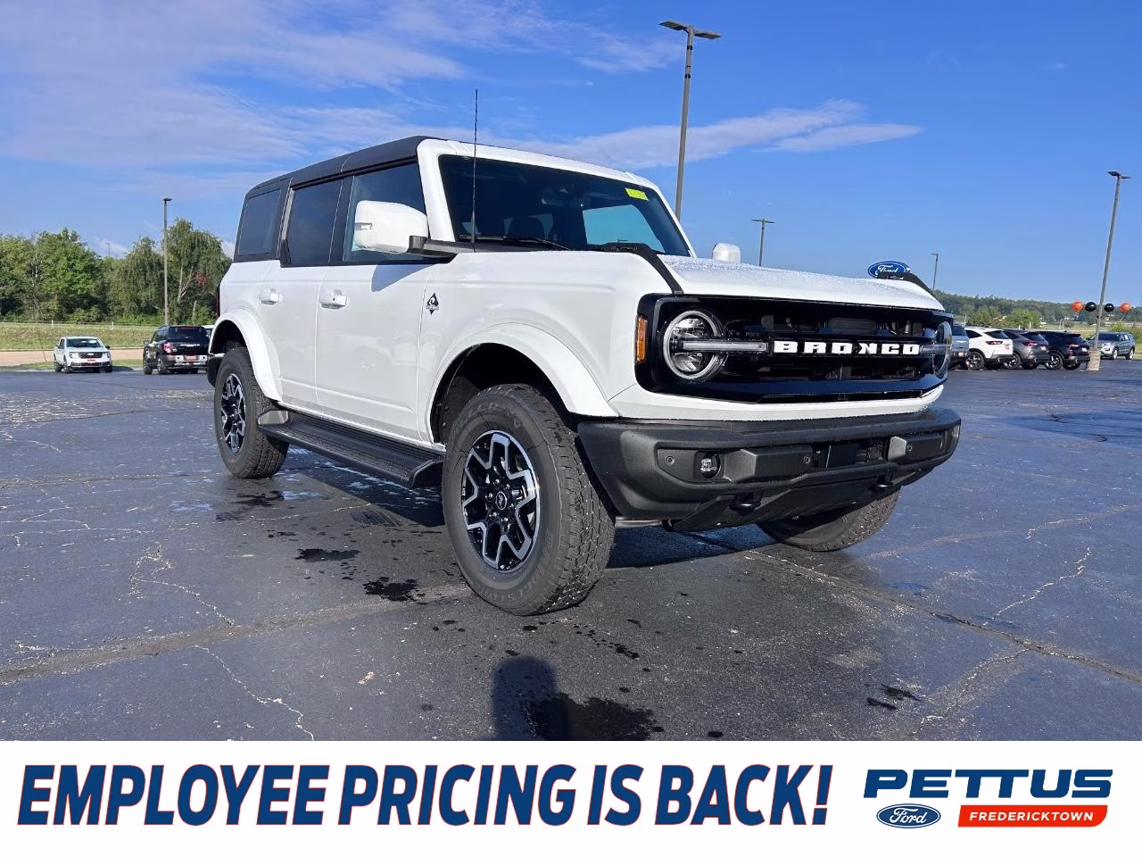 2025 Oxford White Ford Bronco Outer Banks 4X4 SUV