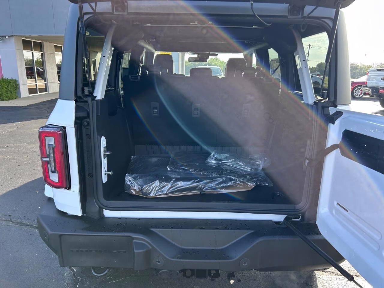 2025 Oxford White Ford Bronco Outer Banks 4X4 SUV