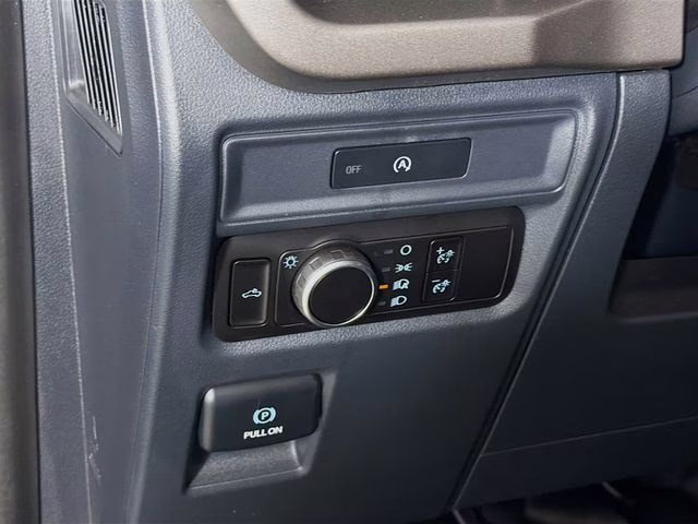 2025 Gray Metallic Ford F-150 XL 4X4 Truck