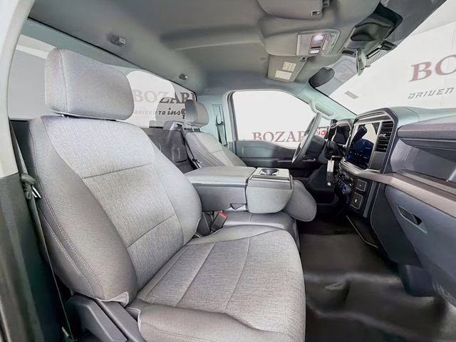 2025 Gray Metallic Ford F-150 XL 4X4 Truck