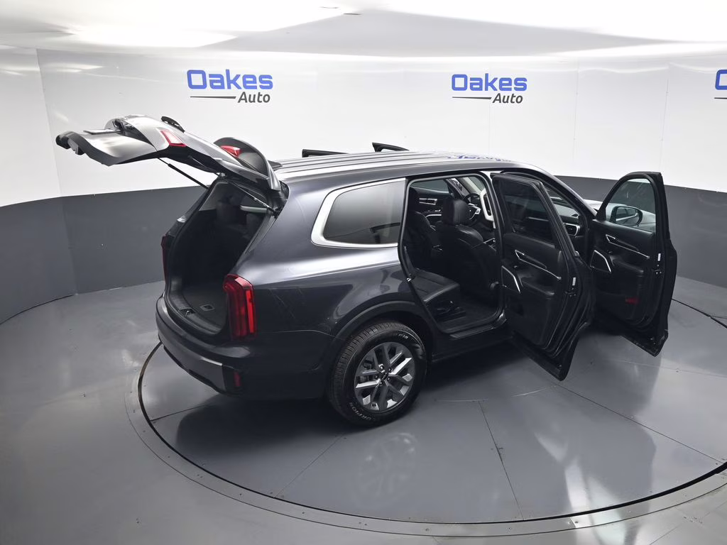 2025 Panthera Metal Kia Telluride LX FWD SUV