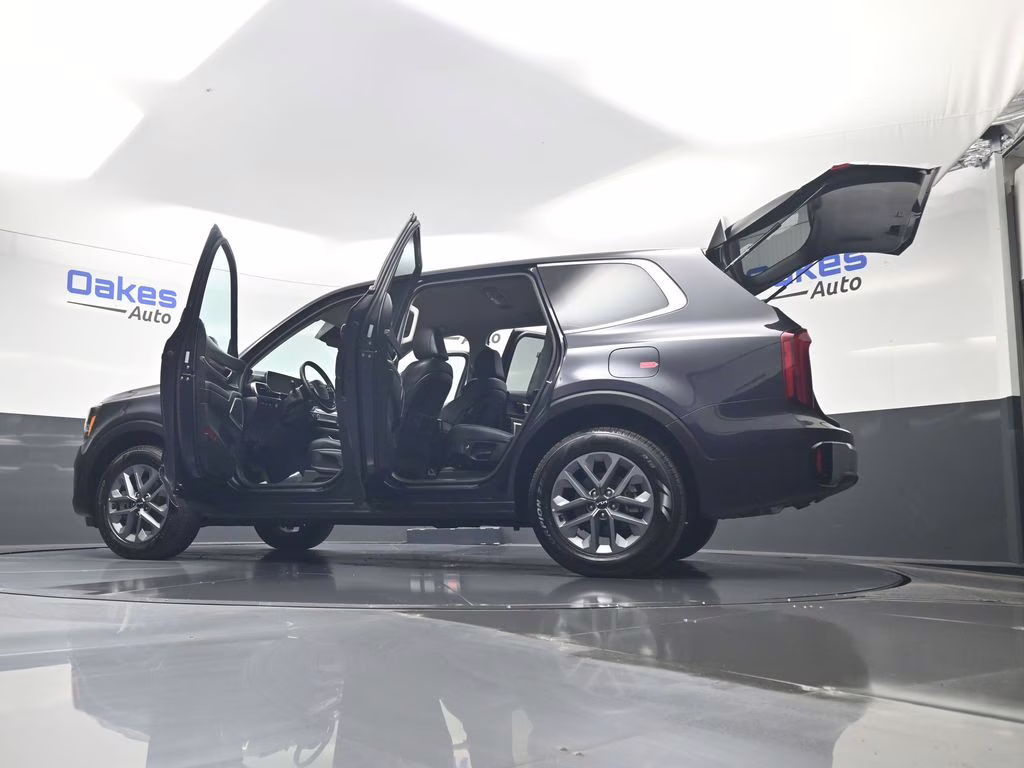 2025 Panthera Metal Kia Telluride LX FWD SUV