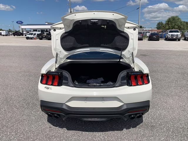 2025 Wimbledon White Ford Mustang GT Premium RWD Coupe