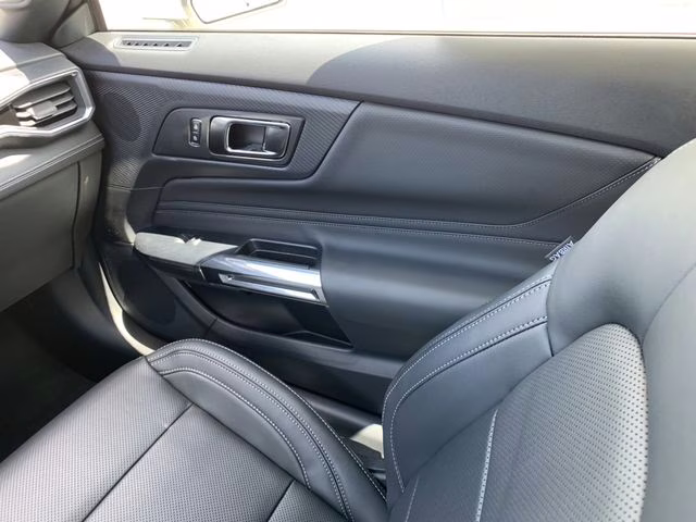 2025 Wimbledon White Ford Mustang GT Premium RWD Coupe