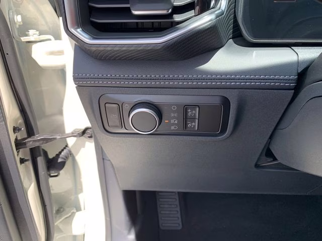 2025 Wimbledon White Ford Mustang GT Premium RWD Coupe