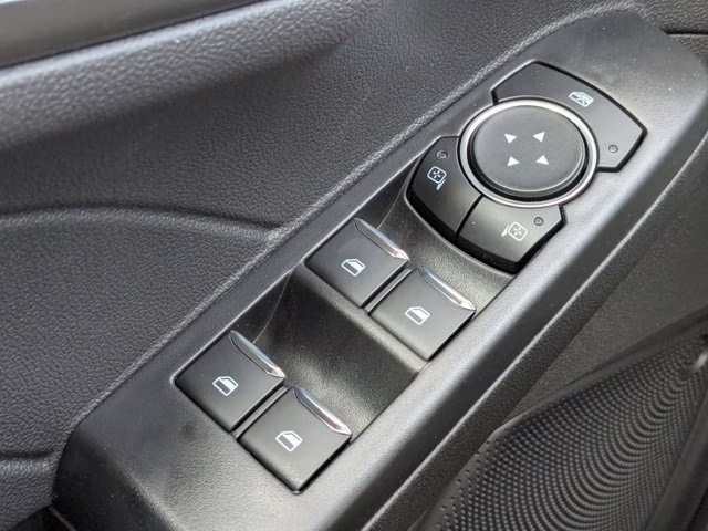 2025 Star White Metallic Tri-Coat Ford Escape PHEV Plug-In Hybrid FWD SUV