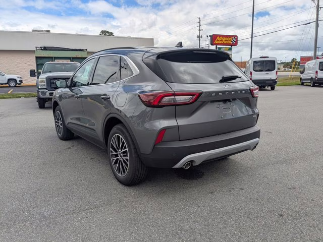 2025 Carbonized Gray Metallic Ford Escape PHEV Plug-In Hybrid FWD SUV