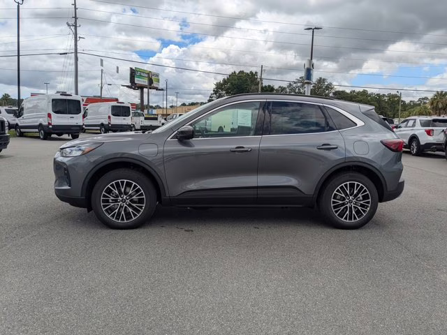2025 Carbonized Gray Metallic Ford Escape PHEV Plug-In Hybrid FWD SUV
