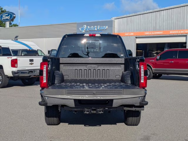 2025 Agate Black Metallic Ford Super Duty F-350 SRW Crew Cab 4x4 High Output Diesel Lariat FX4 4X4 Truck