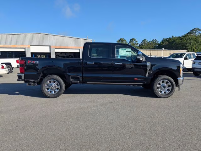 2025 Agate Black Metallic Ford Super Duty F-350 SRW Crew Cab 4x4 High Output Diesel Lariat FX4 4X4 Truck