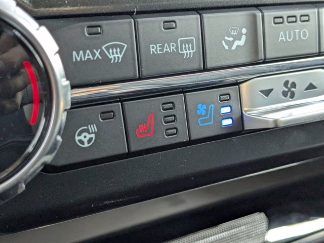 2025 Agate Black Metallic Ford Super Duty F-350 SRW Crew Cab 4x4 High Output Diesel Lariat FX4 4X4 Truck