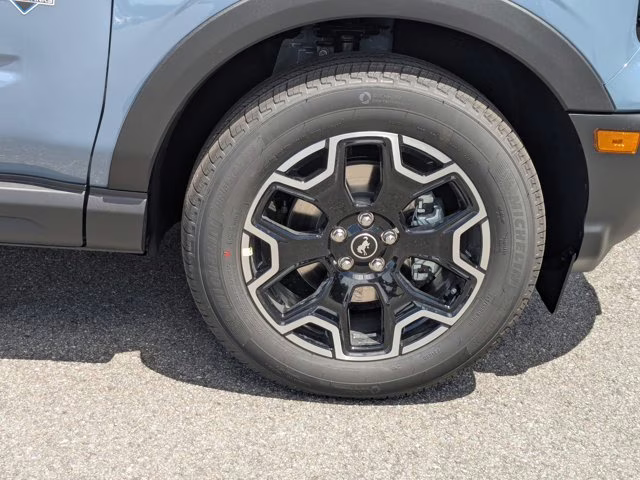 2025 Azure Gray Metallic Tri-Coat Ford Bronco Sport Outer Banks 4X4 SUV