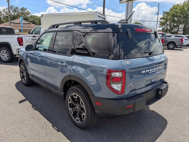 2025 Azure Gray Metallic Tri-Coat Ford Bronco Sport Outer Banks 4X4 SUV