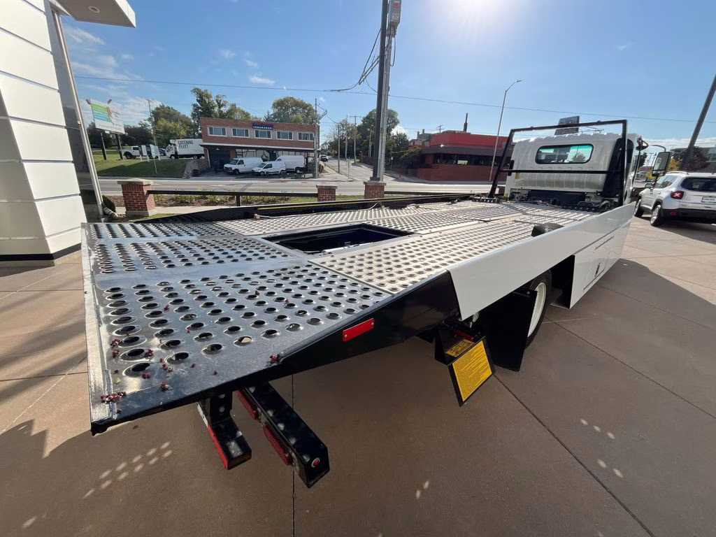 2024 Arc White Chevrolet 5500 XD LCF Diesel Base RWD Truck