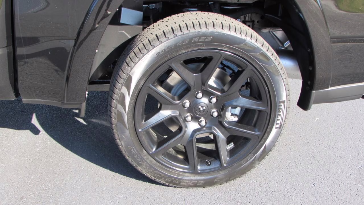 2026 Diamond Black Crystal Pearlcoat Ram 1500 Laramie 4X4 Truck