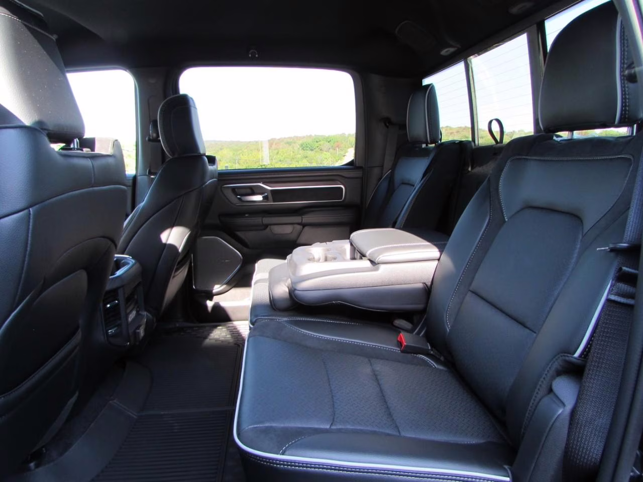 2026 Diamond Black Crystal Pearlcoat Ram 1500 Laramie 4X4 Truck