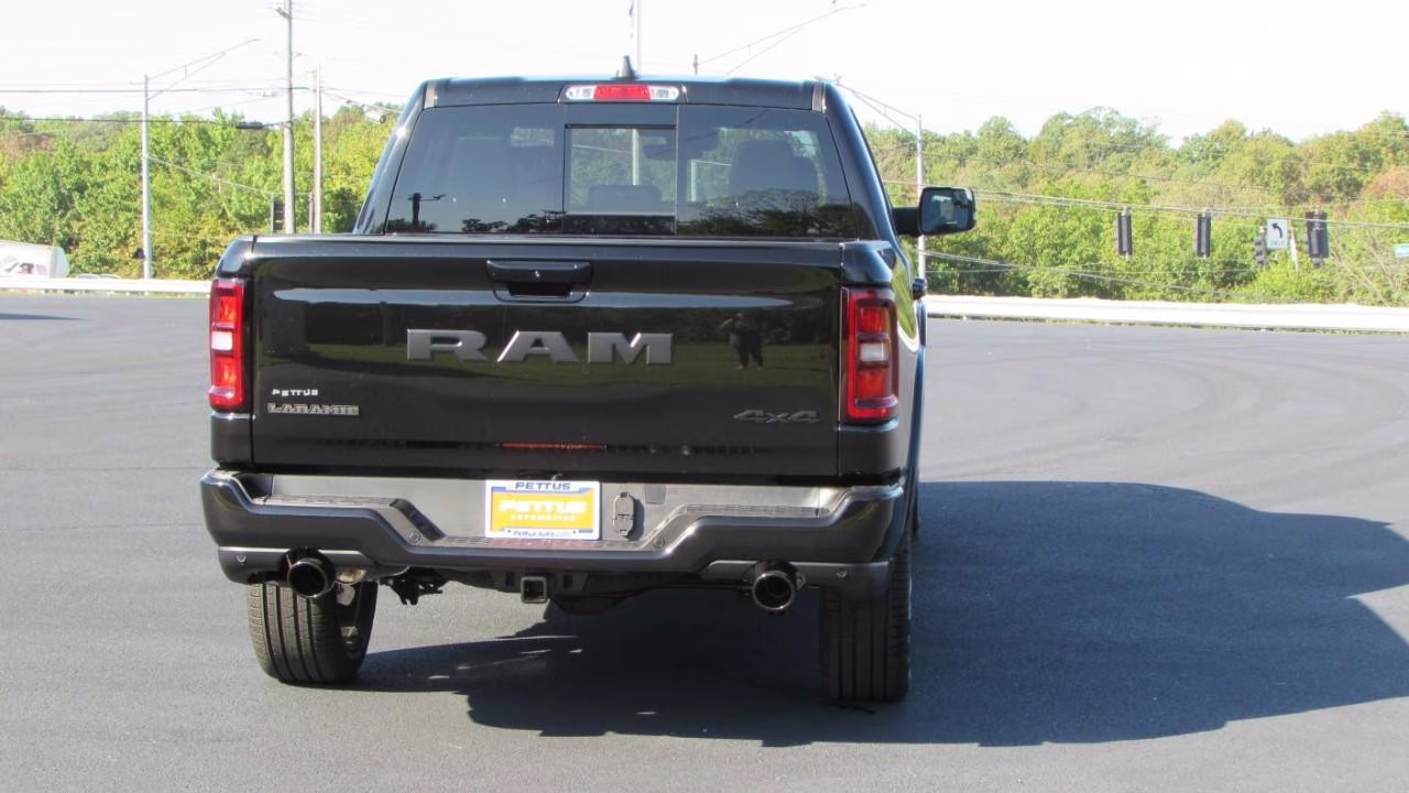 2026 Diamond Black Crystal Pearlcoat Ram 1500 Laramie 4X4 Truck