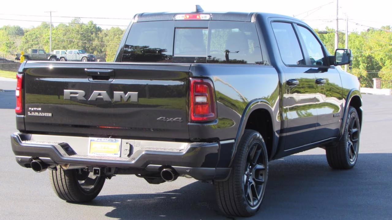 2026 Diamond Black Crystal Pearlcoat Ram 1500 Laramie 4X4 Truck