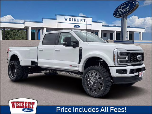 2026 Star White Metallic Tri-Coat Ford Super Duty F-450 DRW Platinum 4X4 Truck