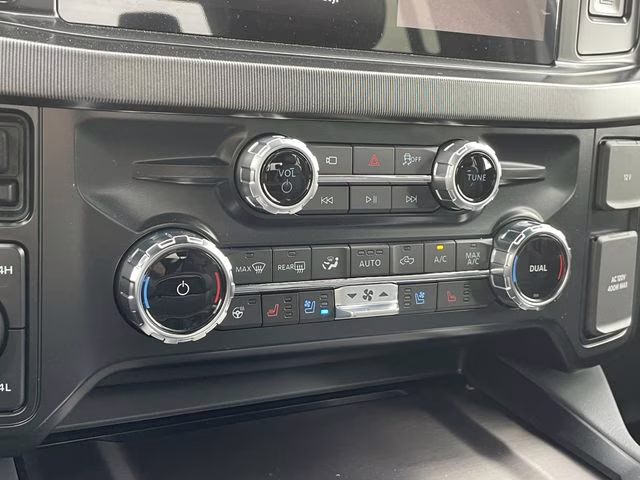 2026 Star White Metallic Tri-Coat Ford Super Duty F-450 DRW Platinum 4X4 Truck