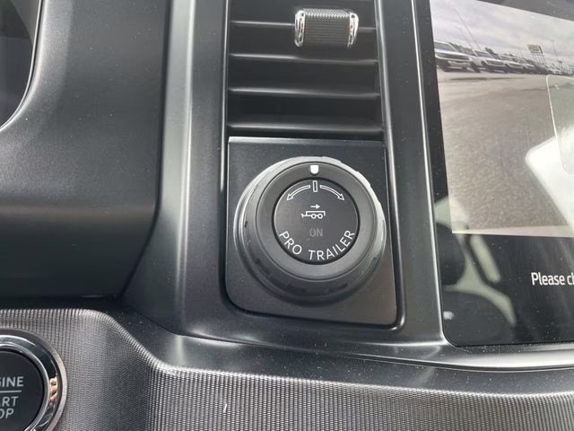 2026 Star White Metallic Tri-Coat Ford Super Duty F-450 DRW Platinum 4X4 Truck