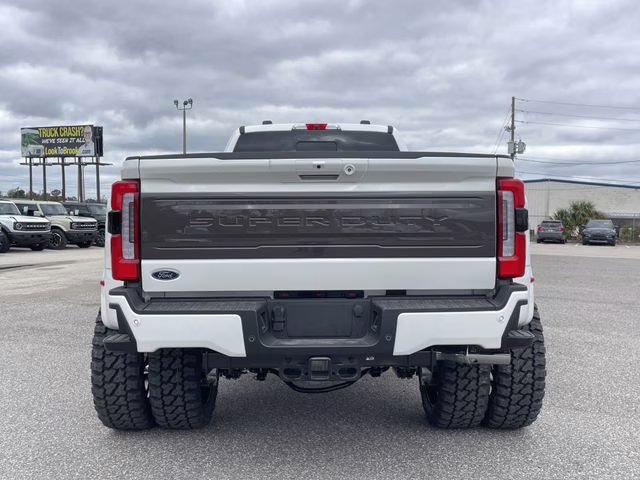 2026 Star White Metallic Tri-Coat Ford Super Duty F-450 DRW Platinum 4X4 Truck