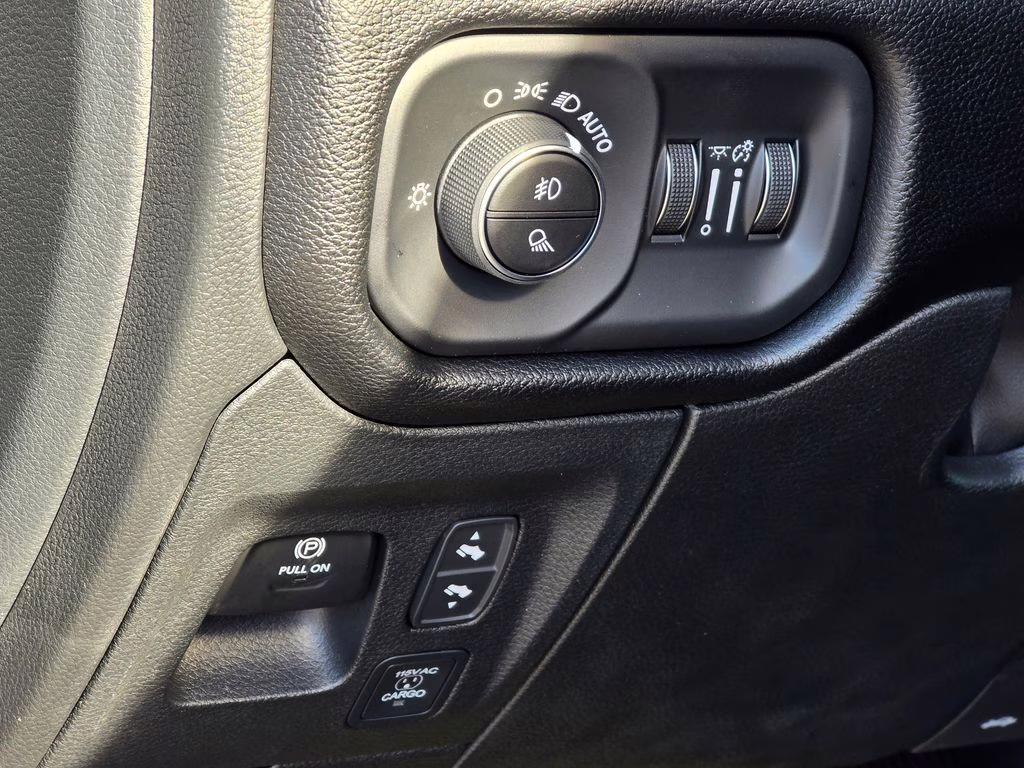 2026 Diamond Black Crystal Pearlcoat Ram 1500 Big Horn/Lone Star 4X4 Truck