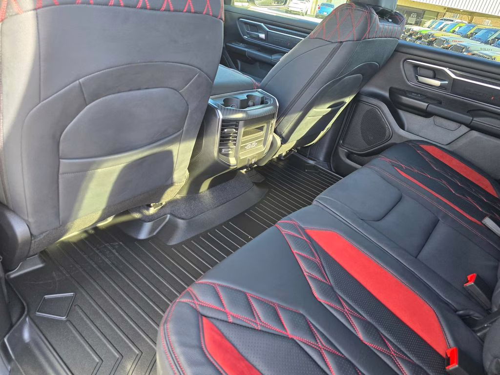 2026 Diamond Black Crystal Pearlcoat Ram 1500 Big Horn/Lone Star 4X4 Truck