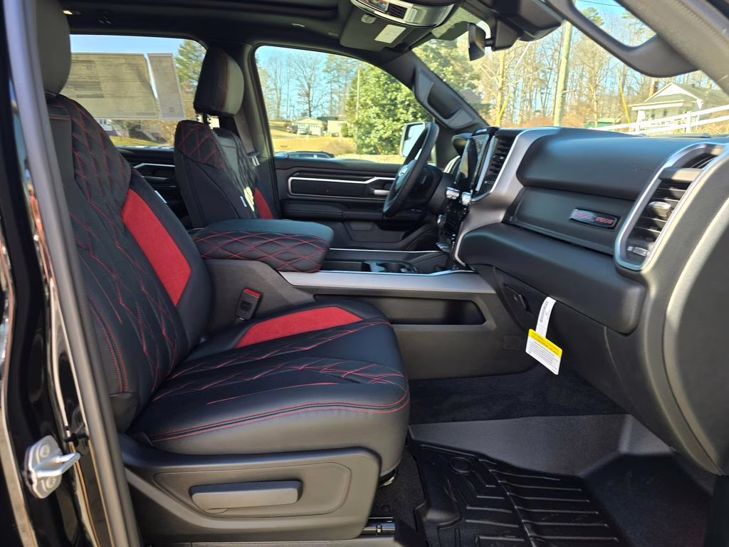 2026 Diamond Black Crystal Pearlcoat Ram 1500 Big Horn/Lone Star 4X4 Truck