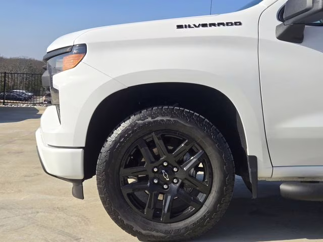 2025 Summit White Chevrolet Silverado 1500 Custom RWD Truck