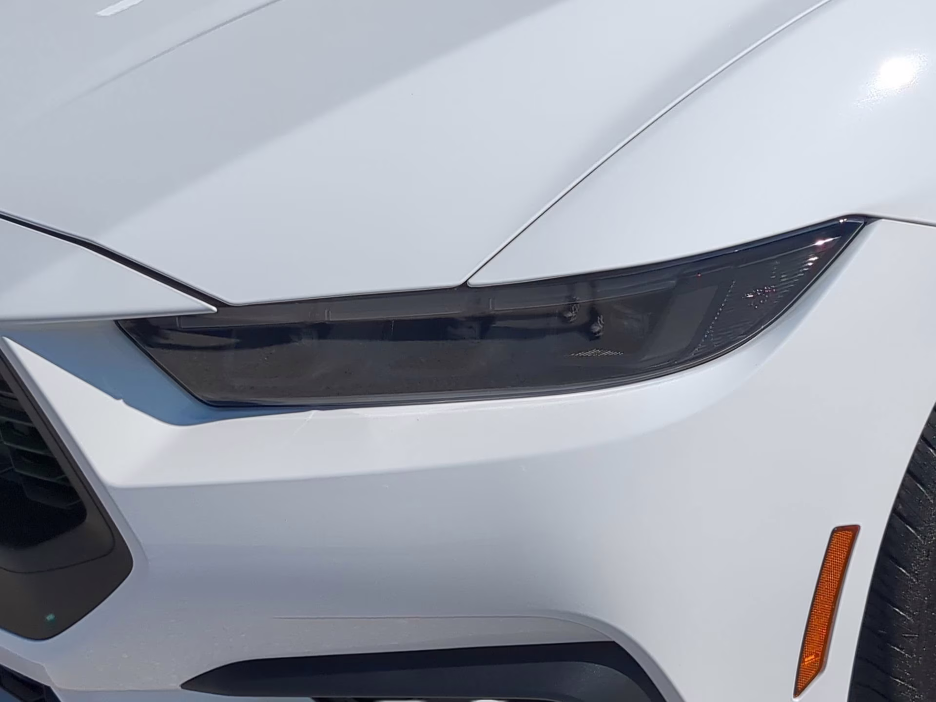 2026 Oxford White Ford Mustang EcoBoost Premium RWD Convertible