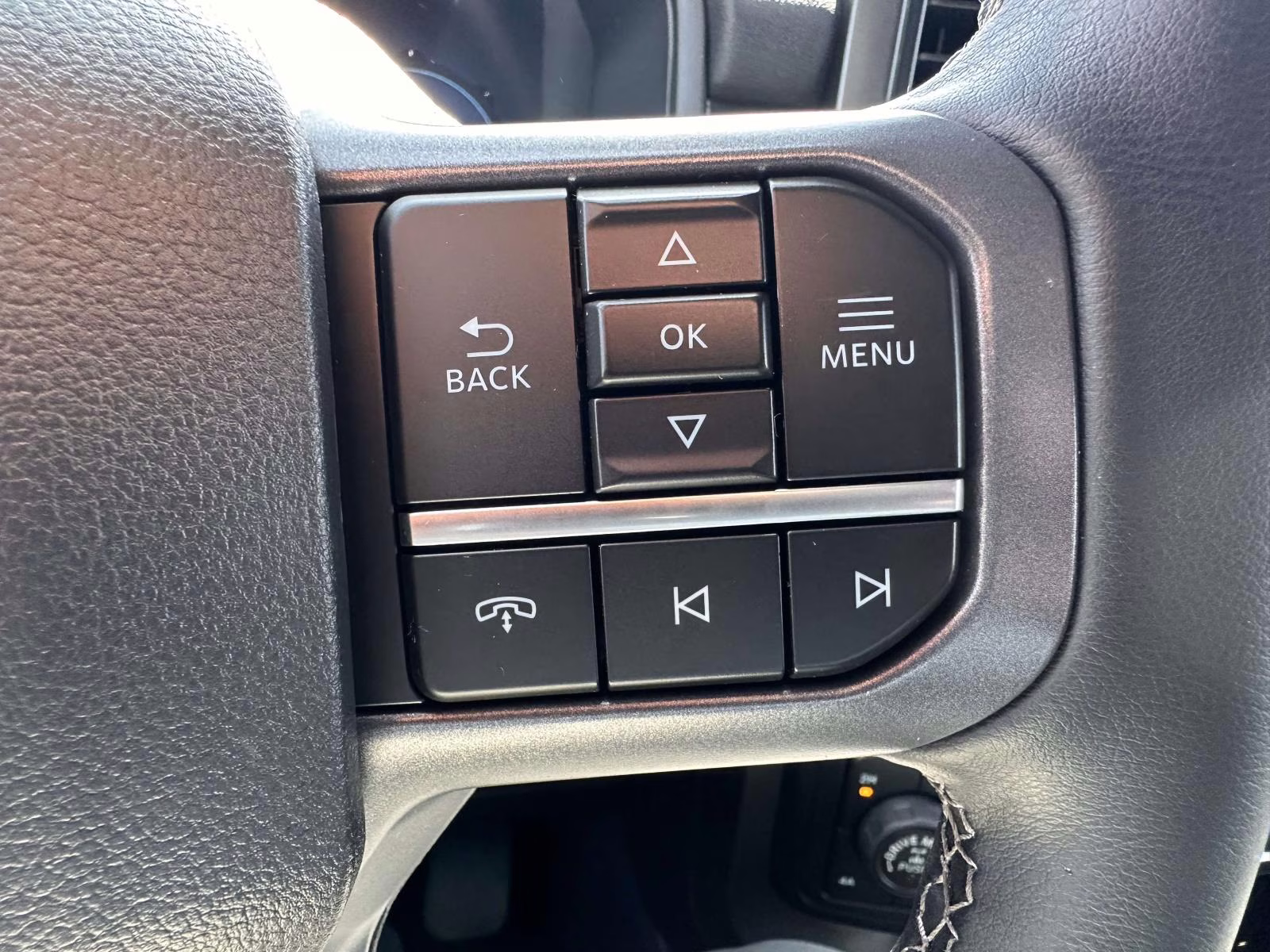 2025 Agate Black Metallic Ford F-150 LARIAT 4WD SuperCrew 5.5' Box 4X4 Truck