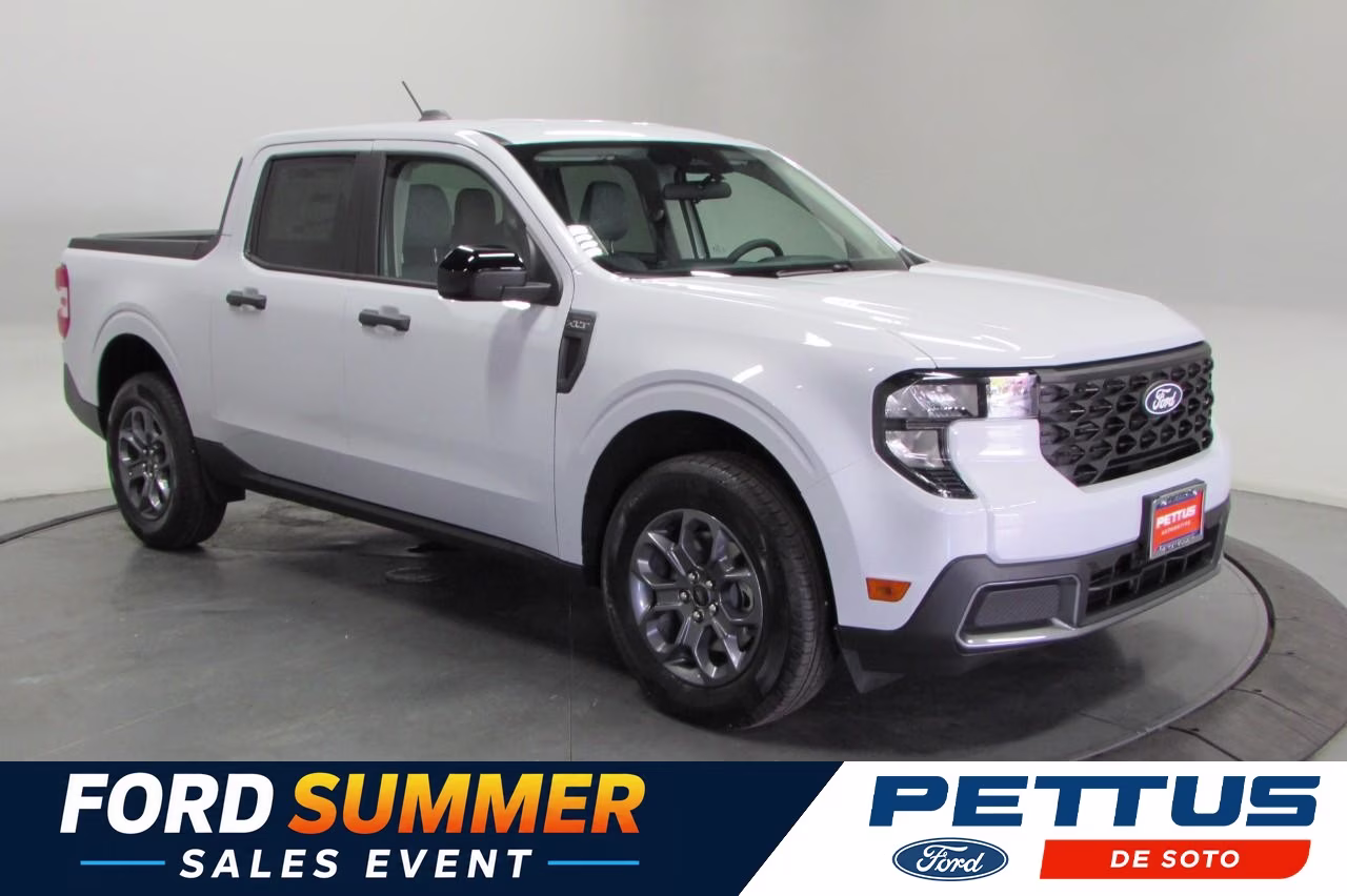 2025 Space White Metallic Ford Maverick XLT FWD Truck