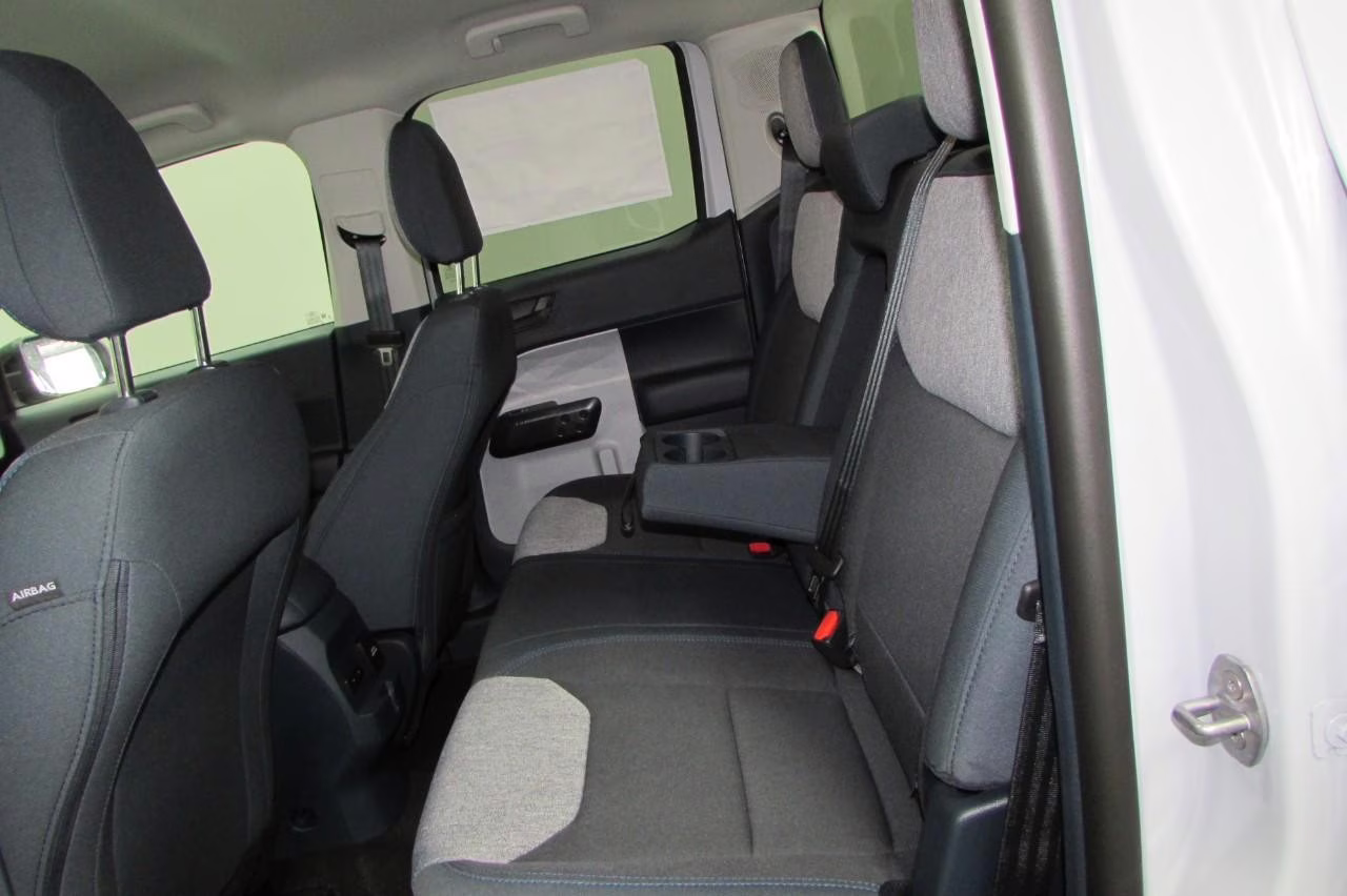 2025 Space White Metallic Ford Maverick XLT FWD Truck