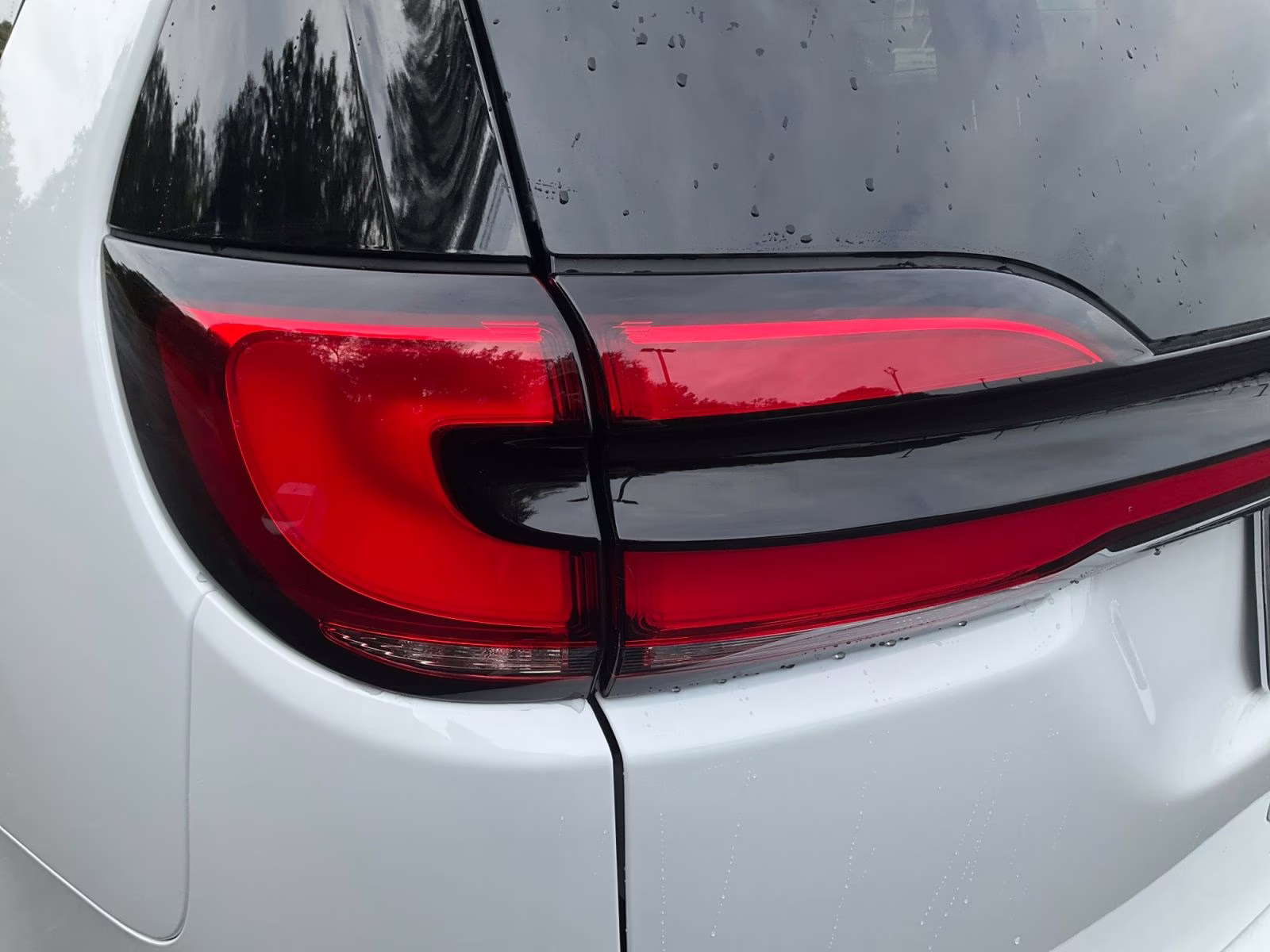 2026 Bright White Clearcoat Chrysler Pacifica Limited AWD Van