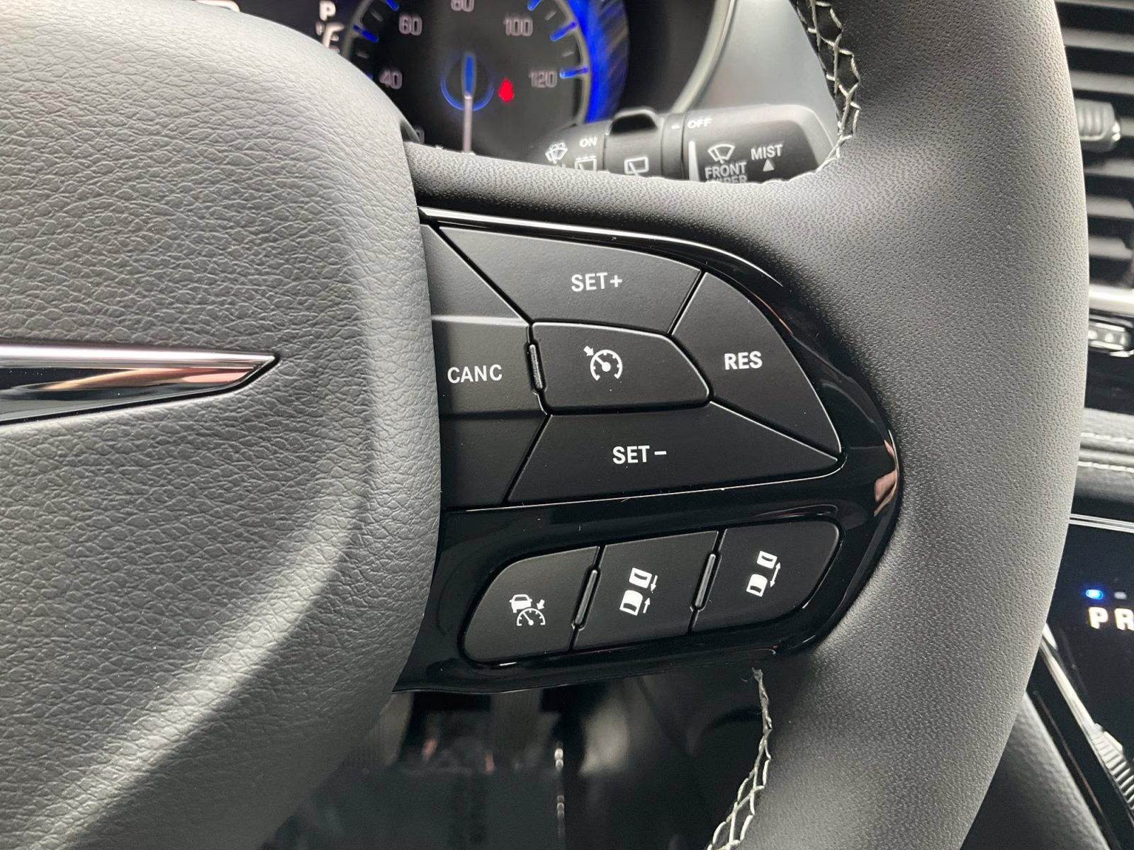 2026 Bright White Clearcoat Chrysler Pacifica Limited AWD Van