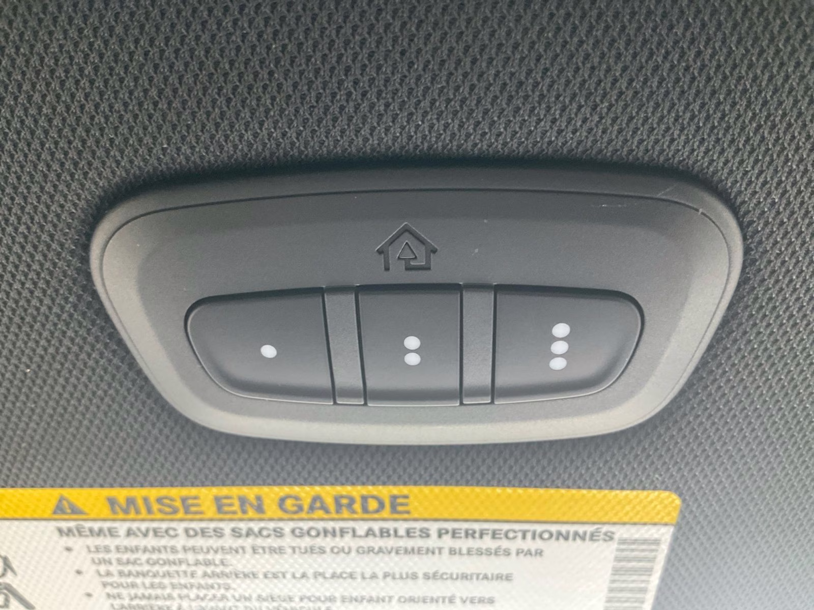 2026 Bright White Clearcoat Chrysler Pacifica Limited AWD Van