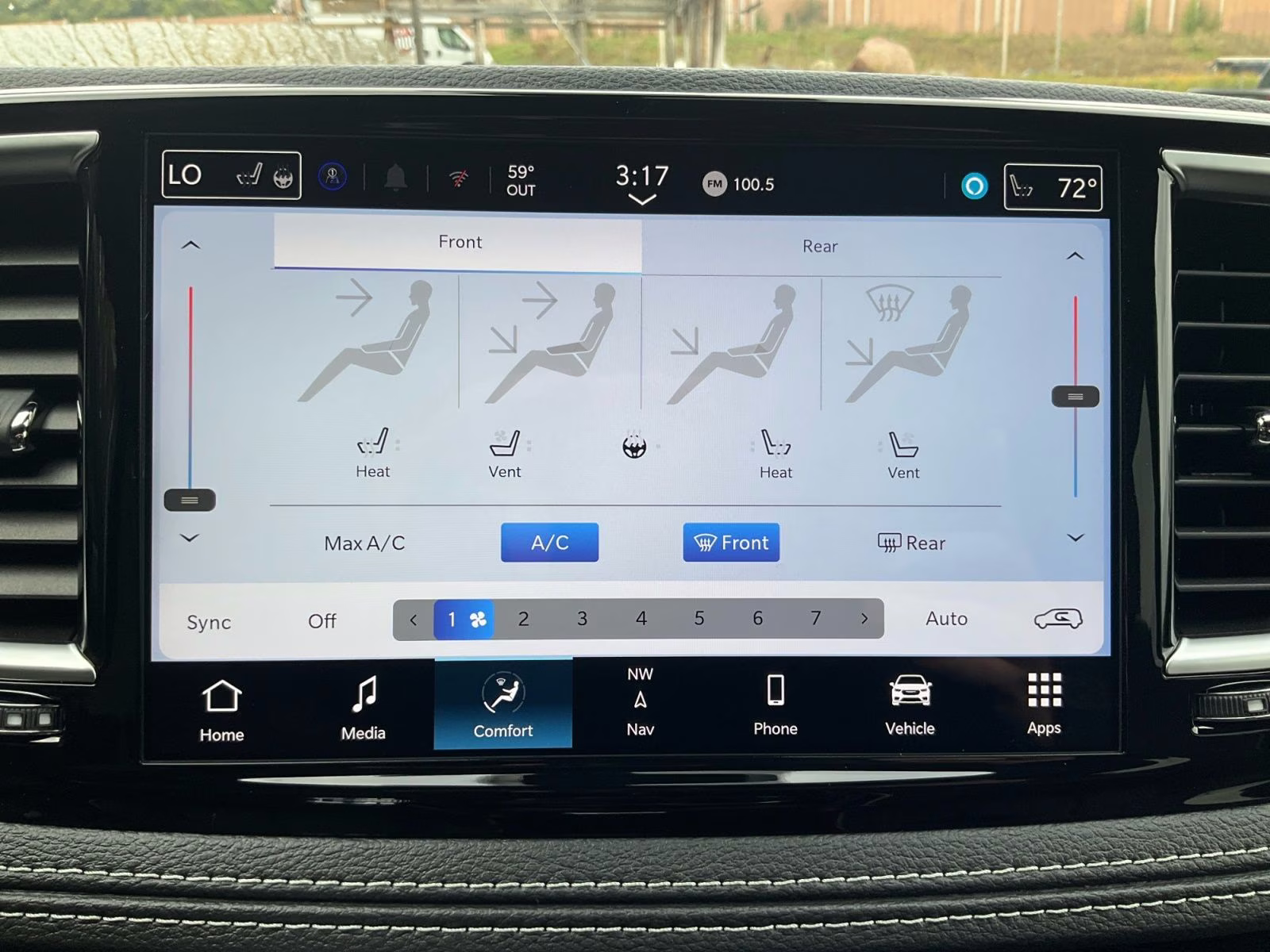 2026 Bright White Clearcoat Chrysler Pacifica Limited AWD Van