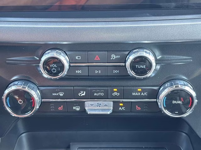 2025 Agate Black Metallic Ford F-150 XLT 4X4 Truck