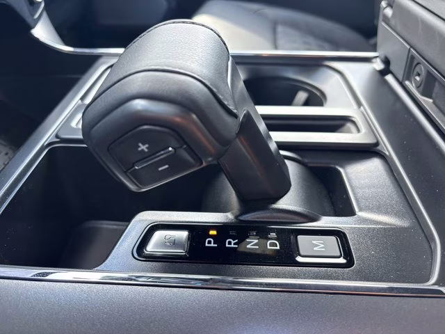 2025 Agate Black Metallic Ford F-150 XLT 4X4 Truck