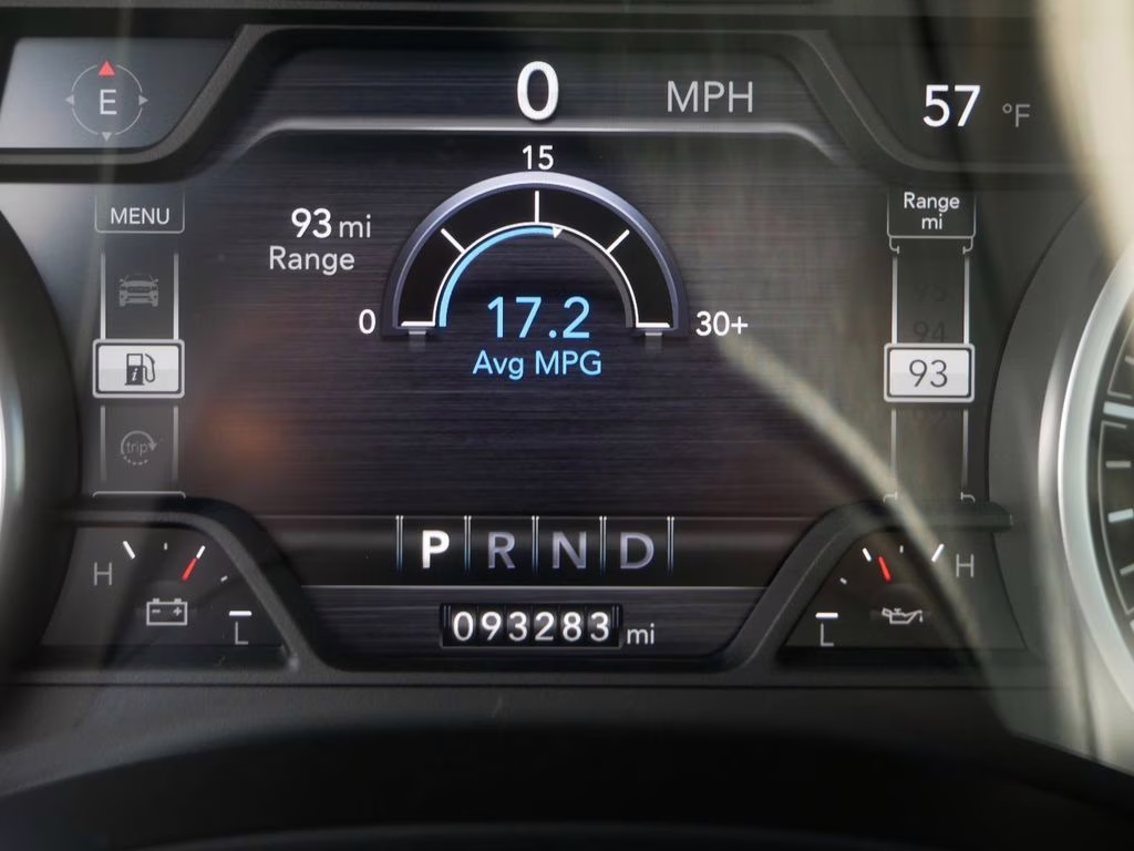 2022 Diamond Black Crystal Pearlcoat Ram 1500 Laramie 4X4 Truck