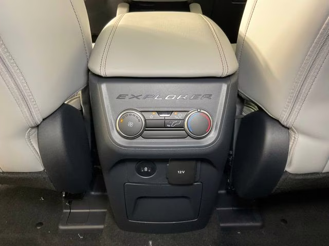 2025 White Metallic Ford Explorer Active RWD SUV