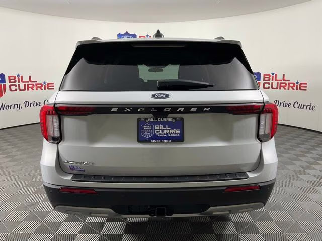 2025 White Metallic Ford Explorer Active RWD SUV