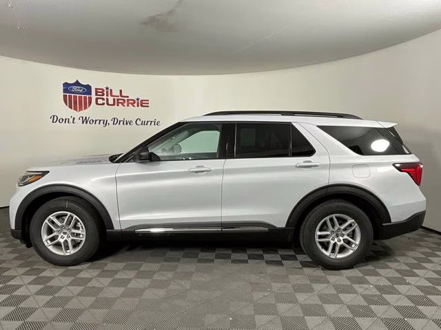 2025 White Metallic Ford Explorer Active RWD SUV