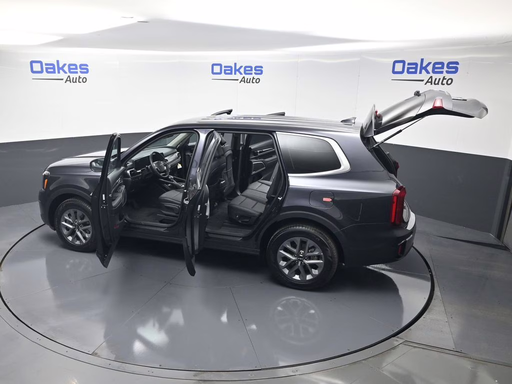 2025 Panthera Metal Kia Telluride LX FWD SUV