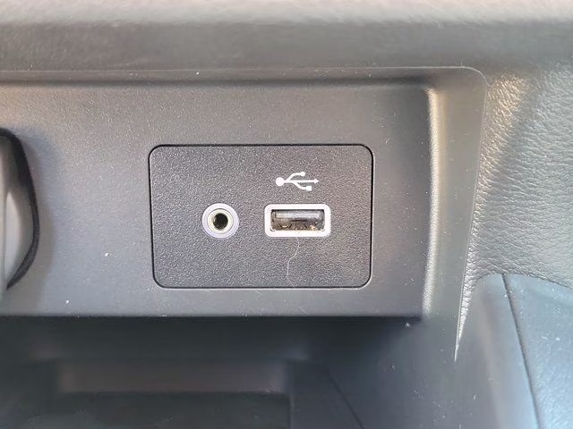 2025 Gray Sky Pearl Nissan Versa 1.6 SV FWD Sedan