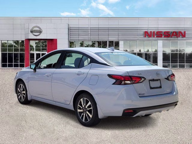 2025 Gray Sky Pearl Nissan Versa 1.6 SV FWD Sedan