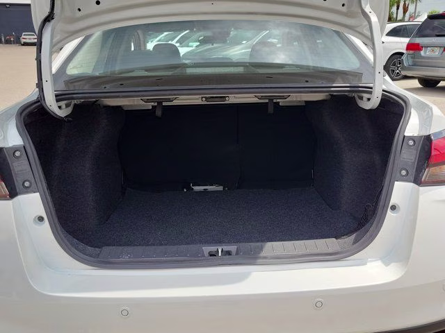 2025 Aspen White Tricoat Nissan Versa 1.6 SR FWD Sedan