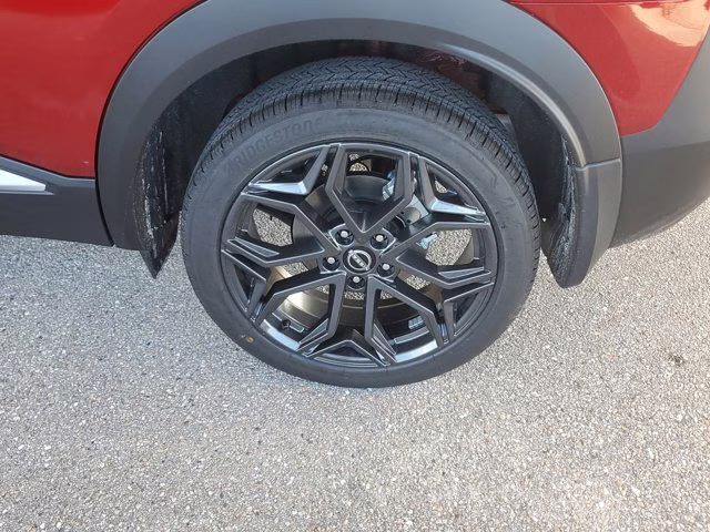 2026 Black Nissan Kicks SR FWD SUV